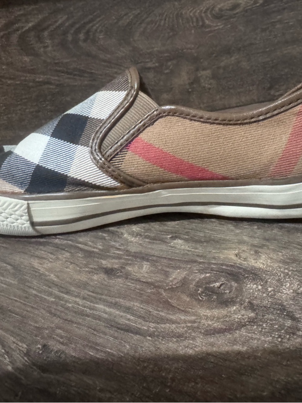 Burberry Slip On Sneakers - Picture 7 of 11